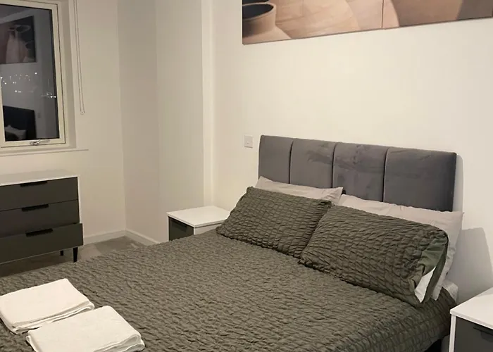 Luxurious 2 Bedroom Apartment