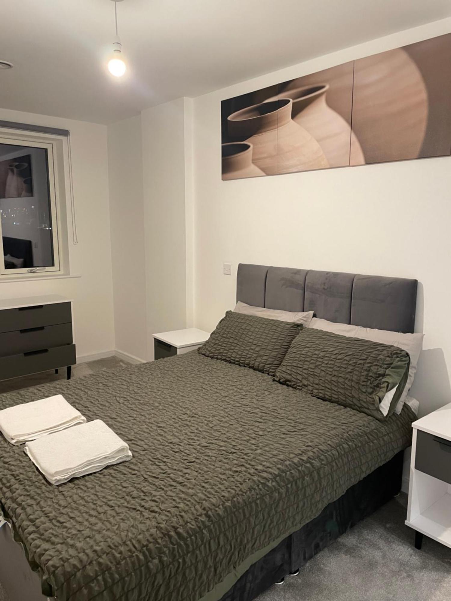 Luxurious 2 Bedroom Apartamento Barking (Greater London)